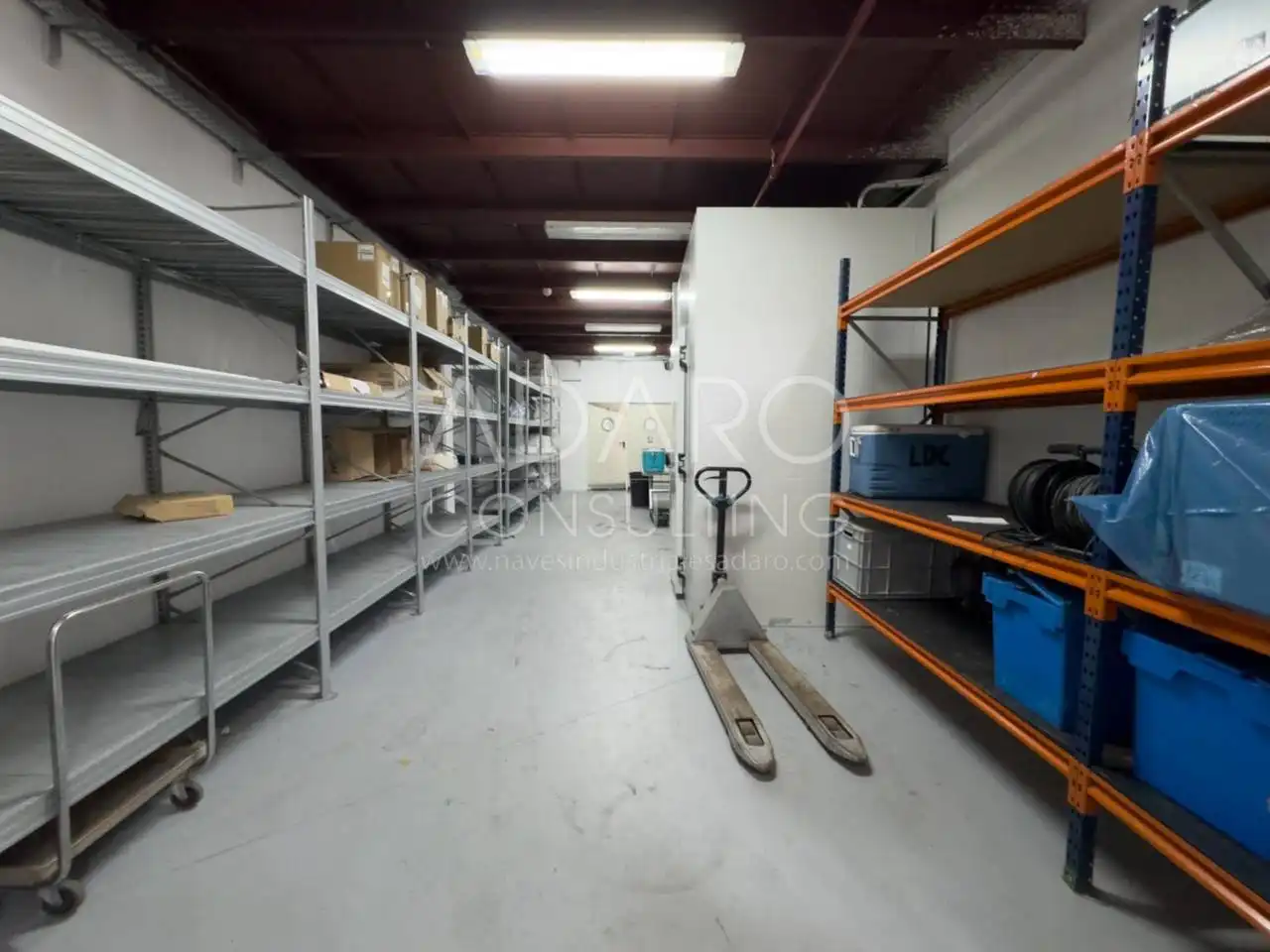 Nau industrial en venda a Calle Puerto de Cotos, imagen 3