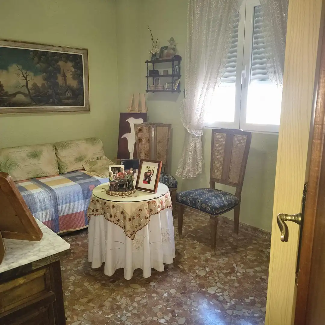 Sala d'estar de Casa o xalet en venda en Linares amb Aire condicionat i Balcó