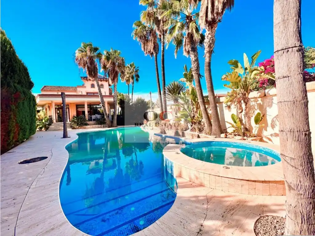 Piscina de Casa o xalet en venda en Molina de Segura