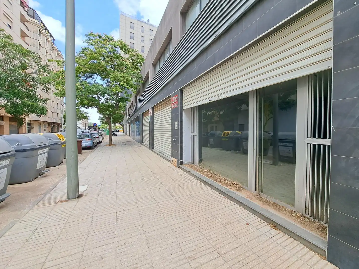 Vista exterior de Local de alquiler en Alzira
