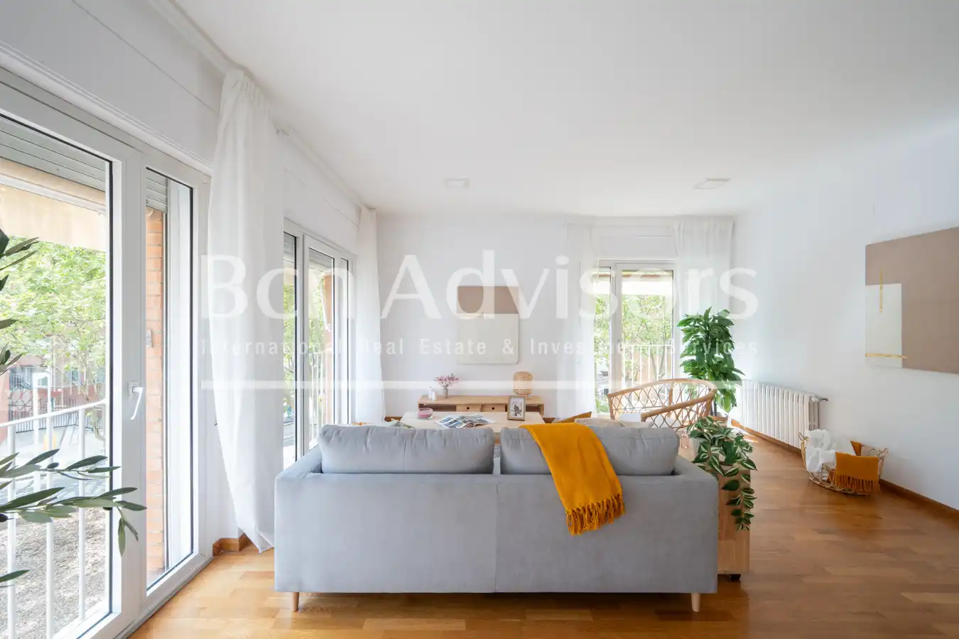 Wohnzimmer von Wohnung zum Verkauf in Barcelona mit Klimaanlage, Heizung und Parkett