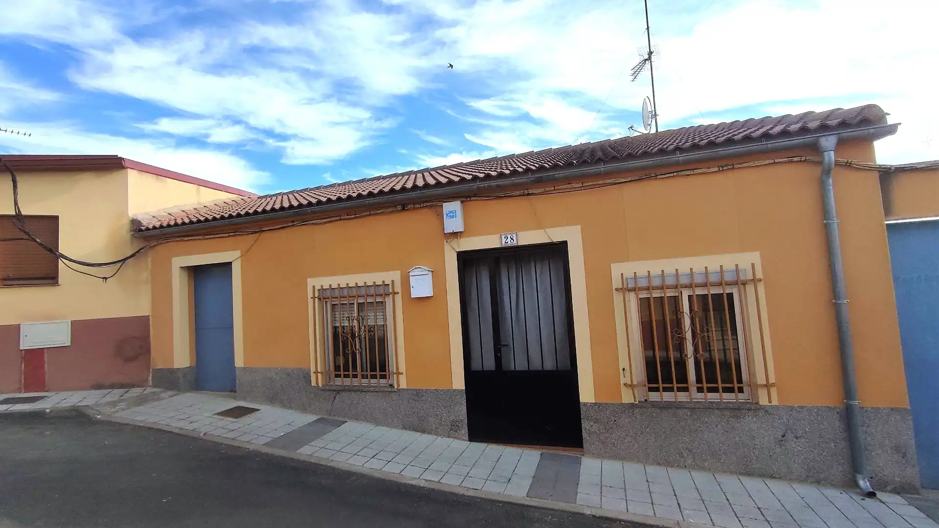 Vista exterior de Casa o xalet en venda en Carpio amb Calefacció, Moblat i Rentadora