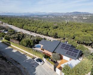 Vista exterior de Casa o xalet en venda en Galapagar amb Aire condicionat, Calefacció i Jardí privat