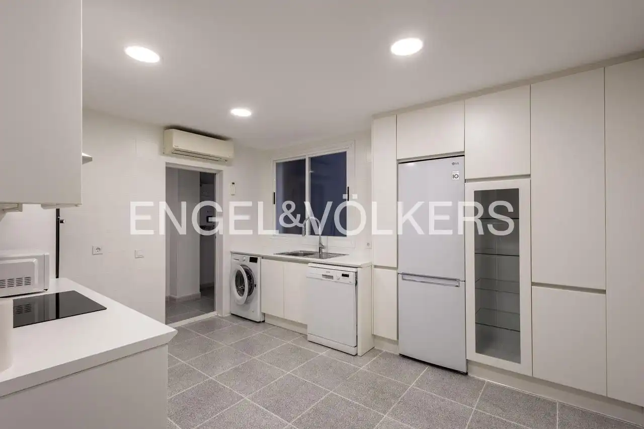 Küche von Wohnung zum Verkauf in Madrid mit Klimaanlage, Heizung und Terrasse