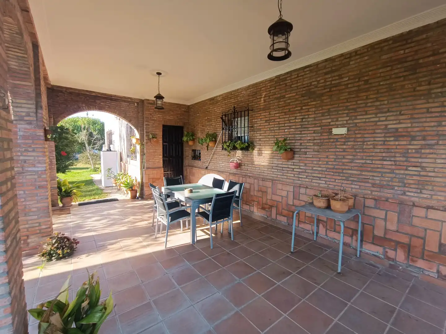 Terrassa de Casa o xalet en venda en Alcalá de Guadaira amb Aire condicionat, Calefacció i Jardí privat