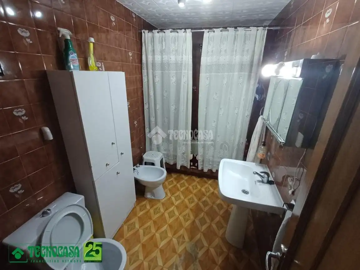 Casa aparellada en venda a C. Orense, imagen 20