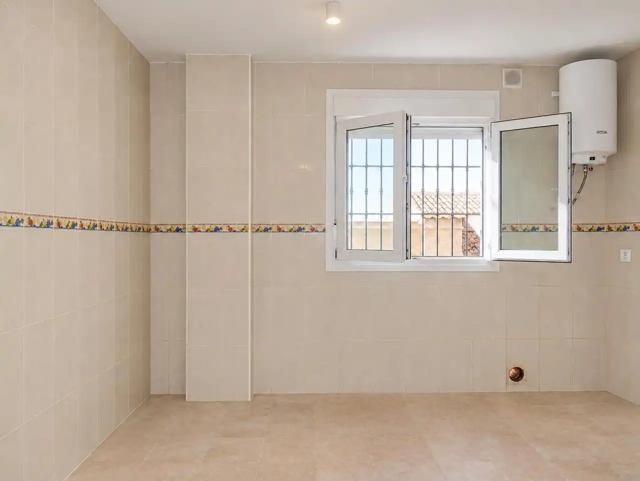Badezimmer von Haus oder Chalet zum Verkauf in El Ronquillo, Sevilla