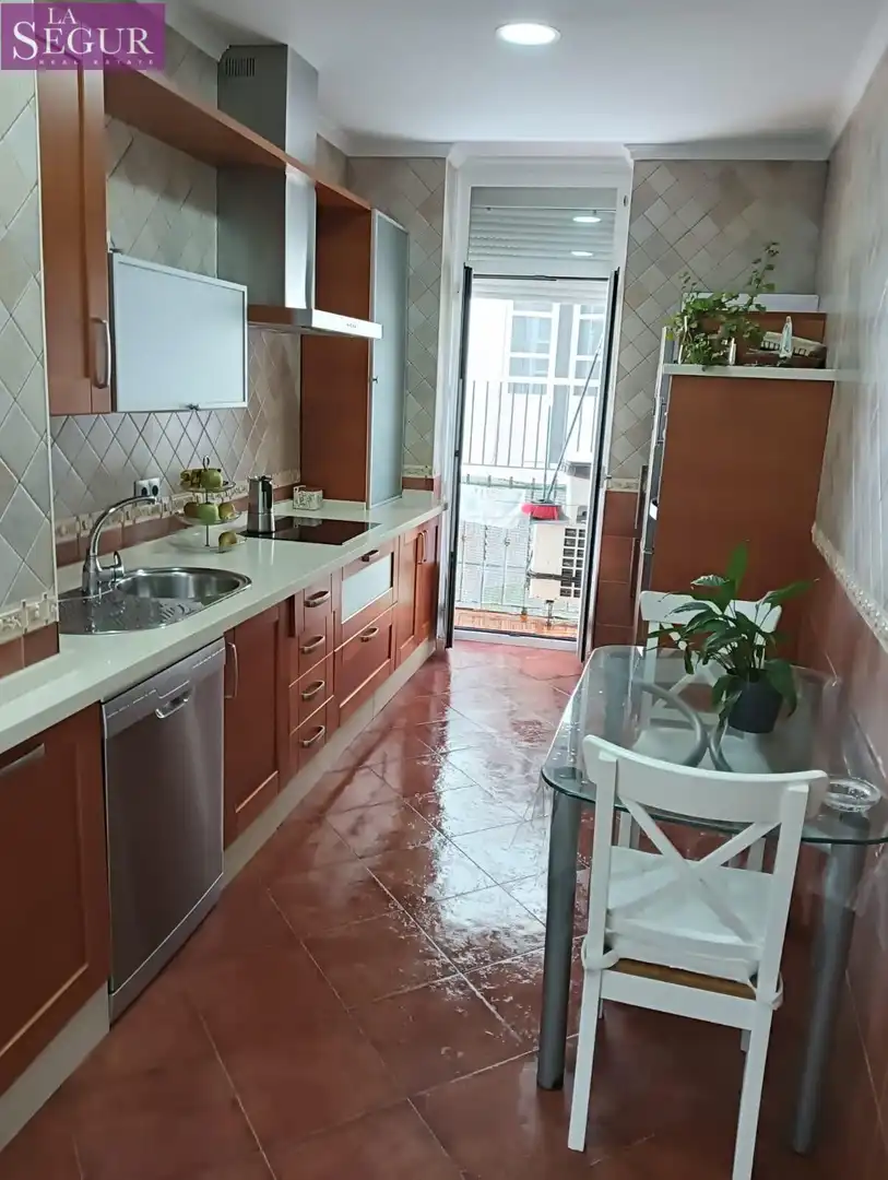 Cocina de Piso en venta en Cádiz