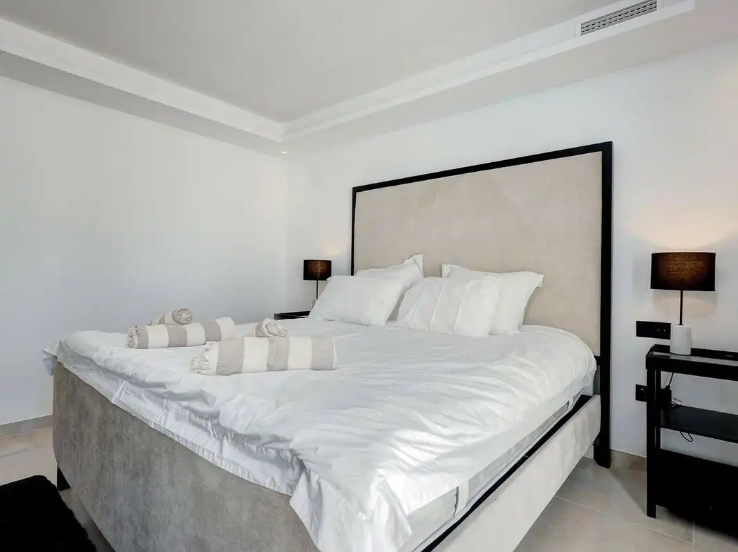 Schlafzimmer von Haus oder Chalet zur Miete in Marbella mit Klimaanlage, Privatgarten und Terrasse