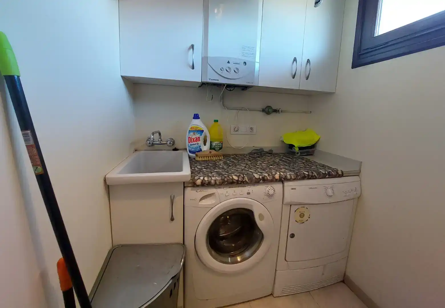 Kitchen of Flat for rent in Outeiro de Rei  with Parquet flooring and Furnished