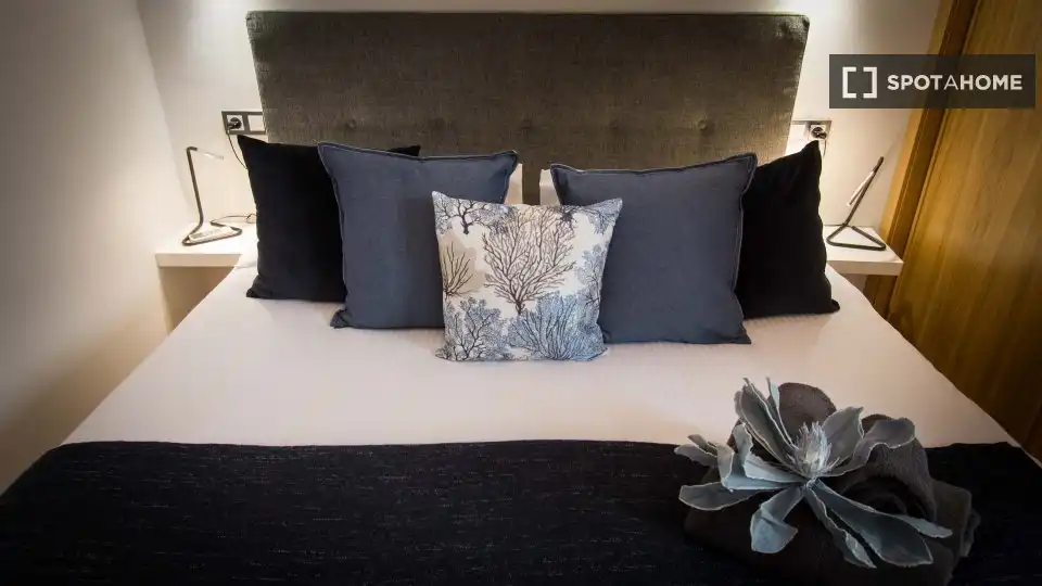 Dormitori de Apartament per a compartir en Málaga amb Aire condicionat, Calefacció i Terrassa