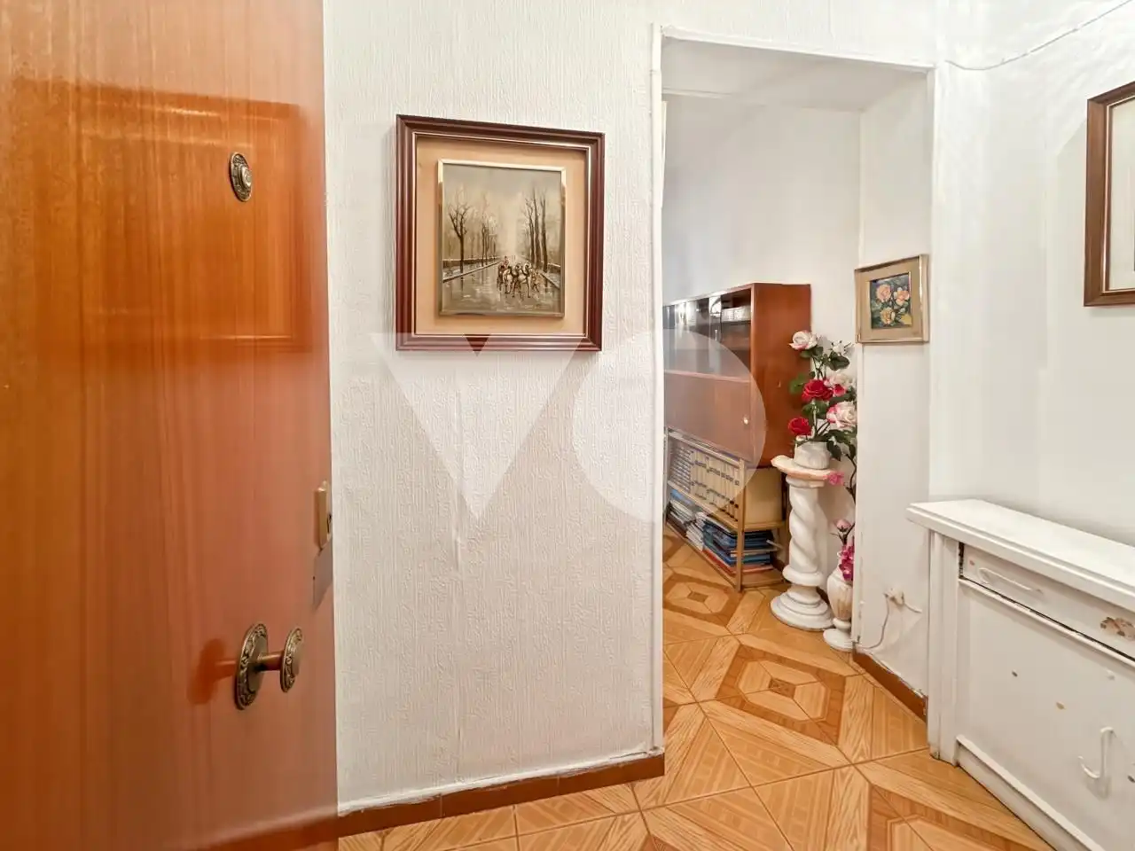 Flat for sale in Madrid  with Heating and Furnished