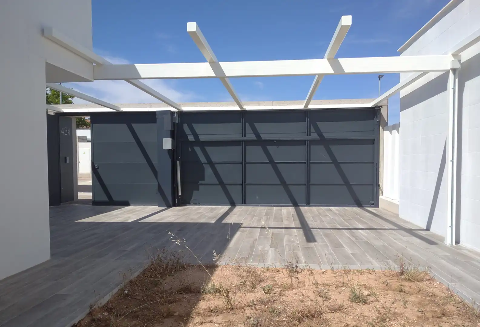 Parking de Casa o chalet en venta en Zaragoza con Aire acondicionado, Jardín privado y Terraza