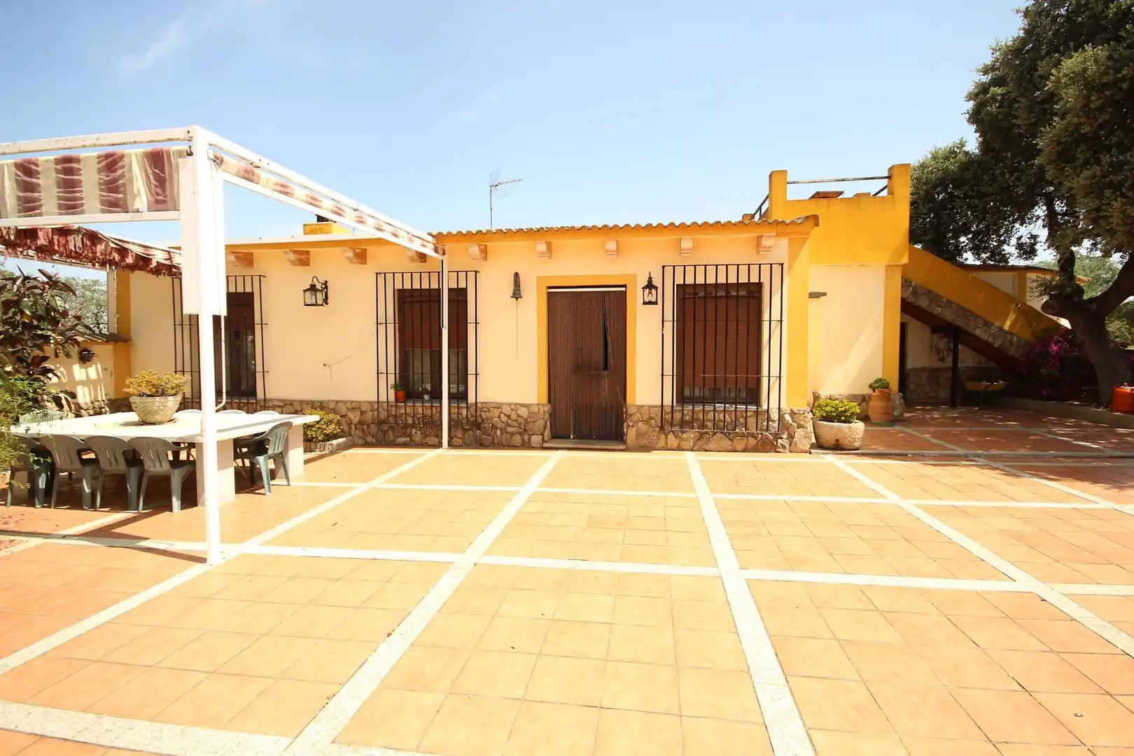Vista exterior de Finca rústica en venta en Alcuéscar con Aire acondicionado