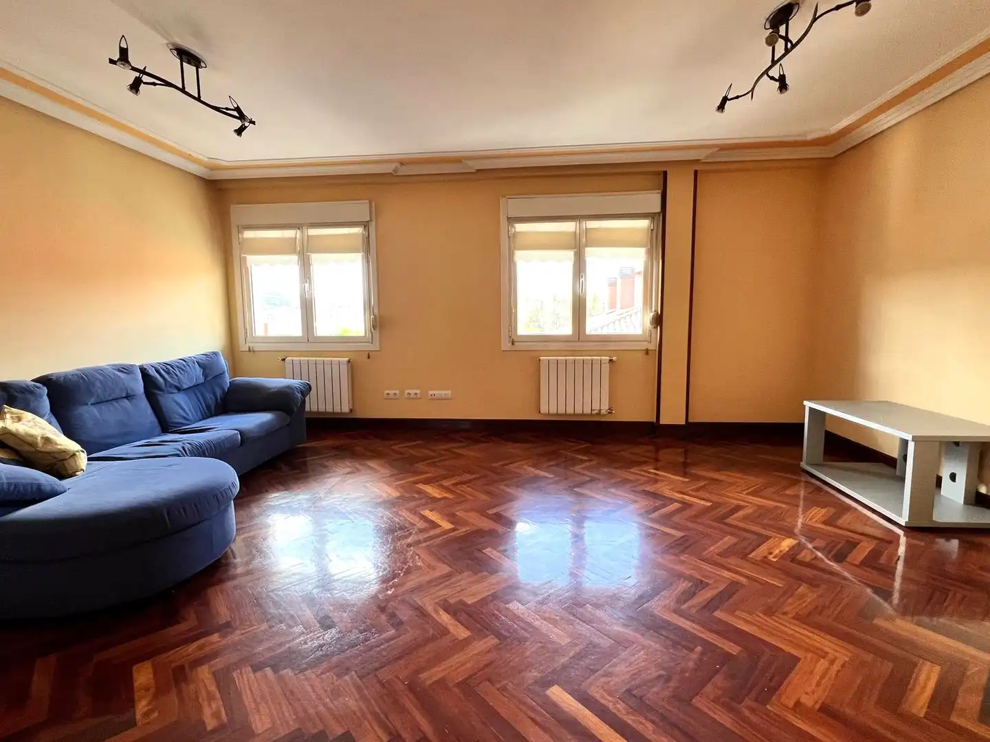Sala de estar de Piso en venta en Andoain con Calefacción, Parquet y Trastero