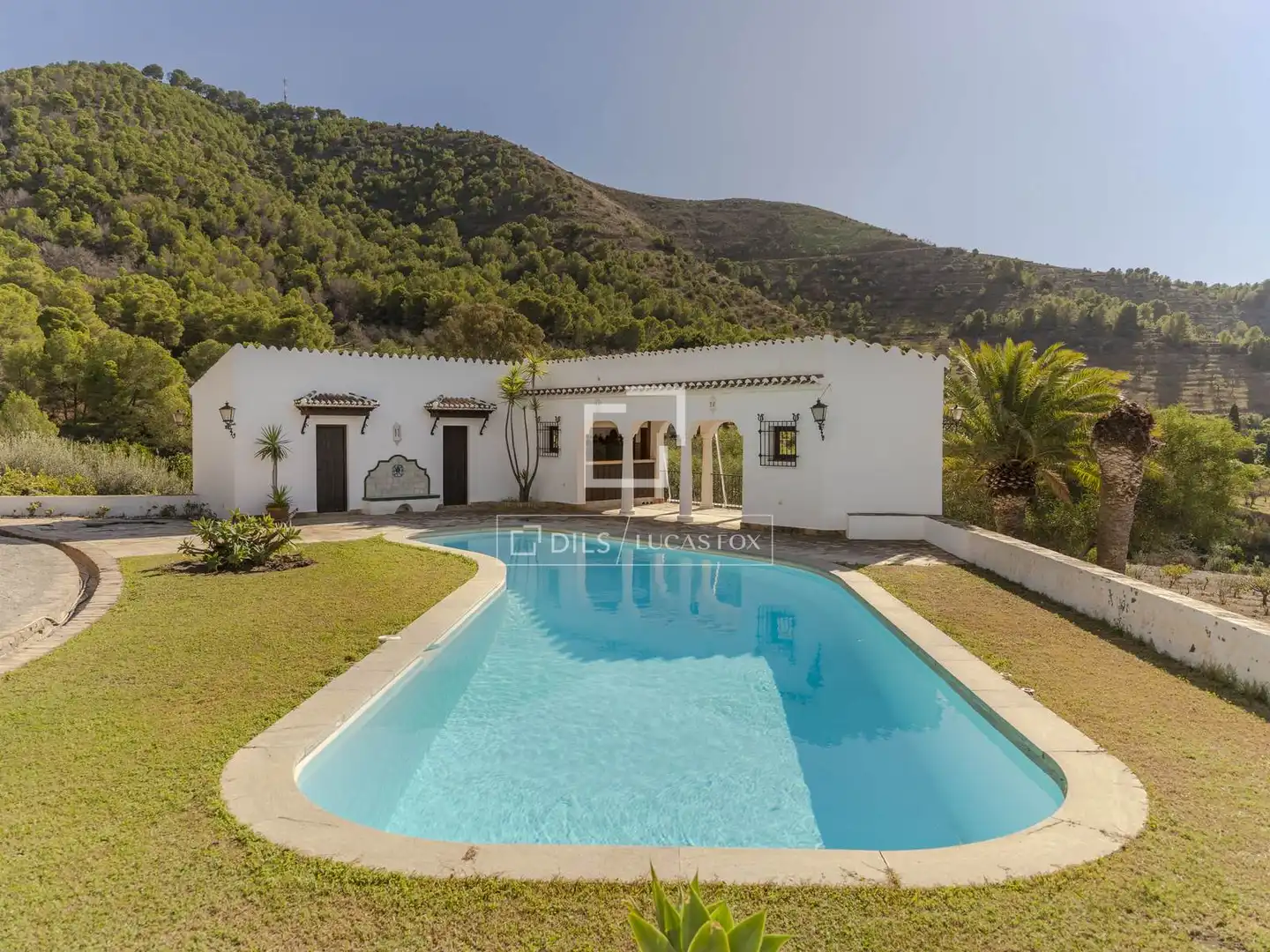 Vista exterior de Finca rústica en venda en Motril amb Aire condicionat, Calefacció i Jardí privat