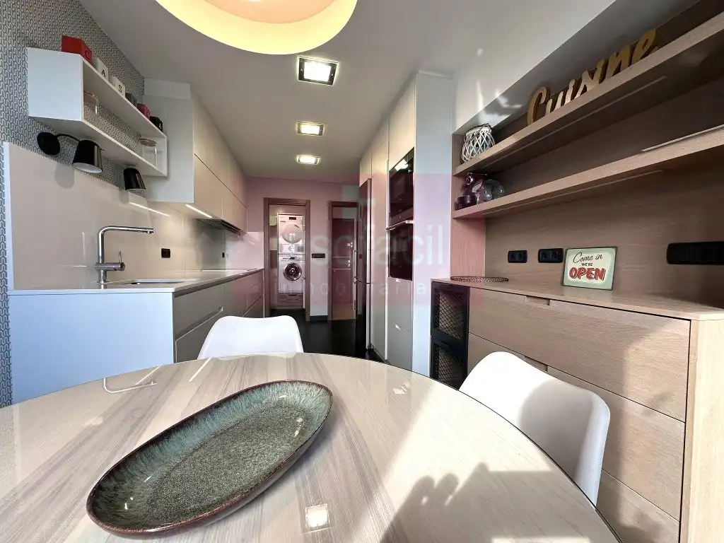 Kitchen of Flat for rent in Lugo