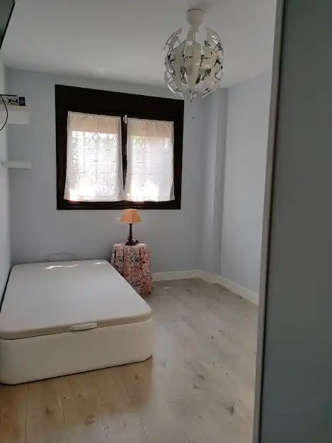 Habitación de Planta baja de alquiler en Colmenar Viejo con Calefacción, Jardín privado y Terraza