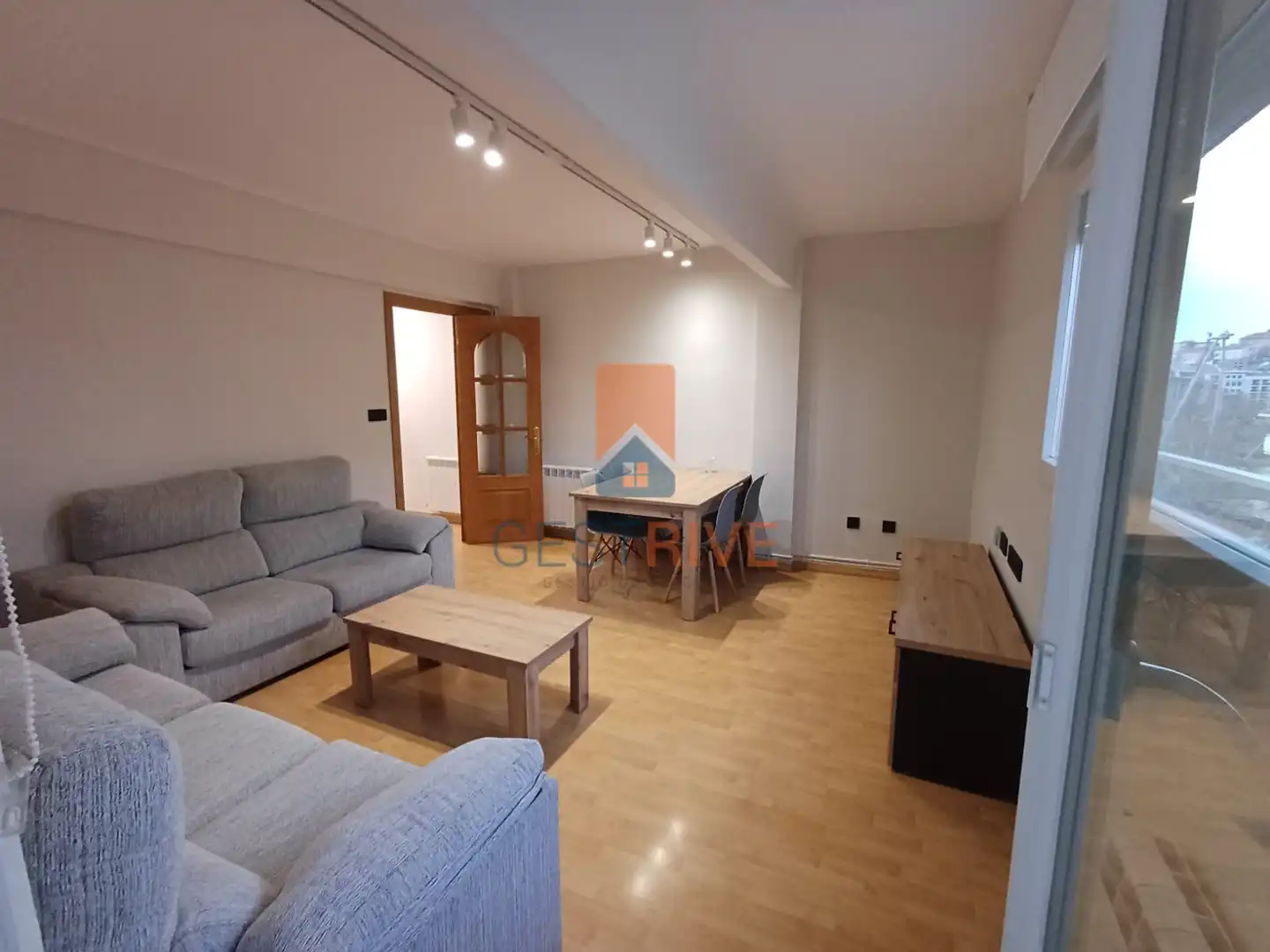 Flat for rent in Carrer del Riu Ebre, Cappont