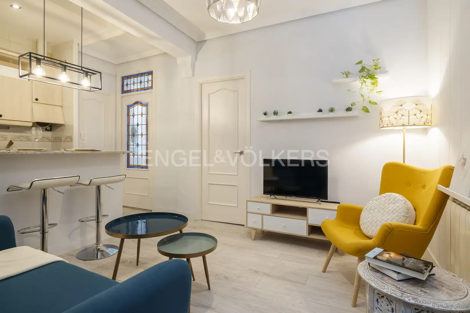 Sala de estar de Piso de alquiler en Madrid con Aire acondicionado, Calefacción y Amueblado