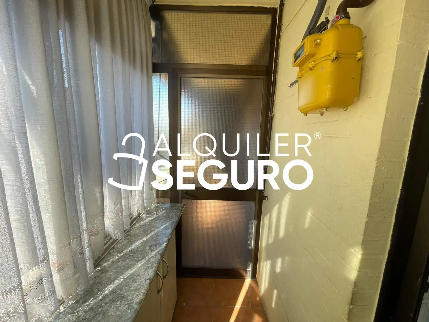 Flat for rent in Madrid  with Heating and Terrace
