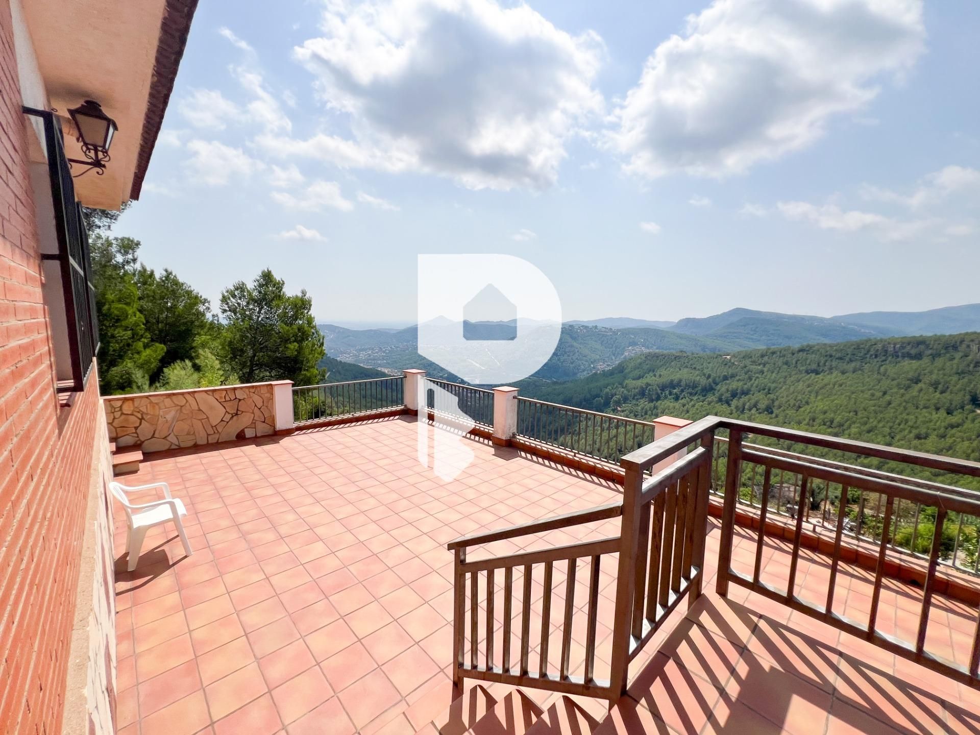 Terrassa de Casa o xalet en venda en Cervelló amb Calefacció, Jardí privat i Terrassa