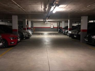 Plaza de garaje individual en venta en Carrer de Julià Gual 8