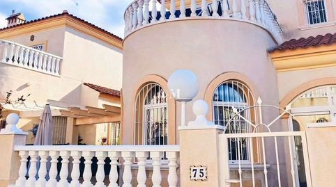 Foto 2 de Casa adosada de alquiler en Parque Acuático - Sector 25, Torrevieja