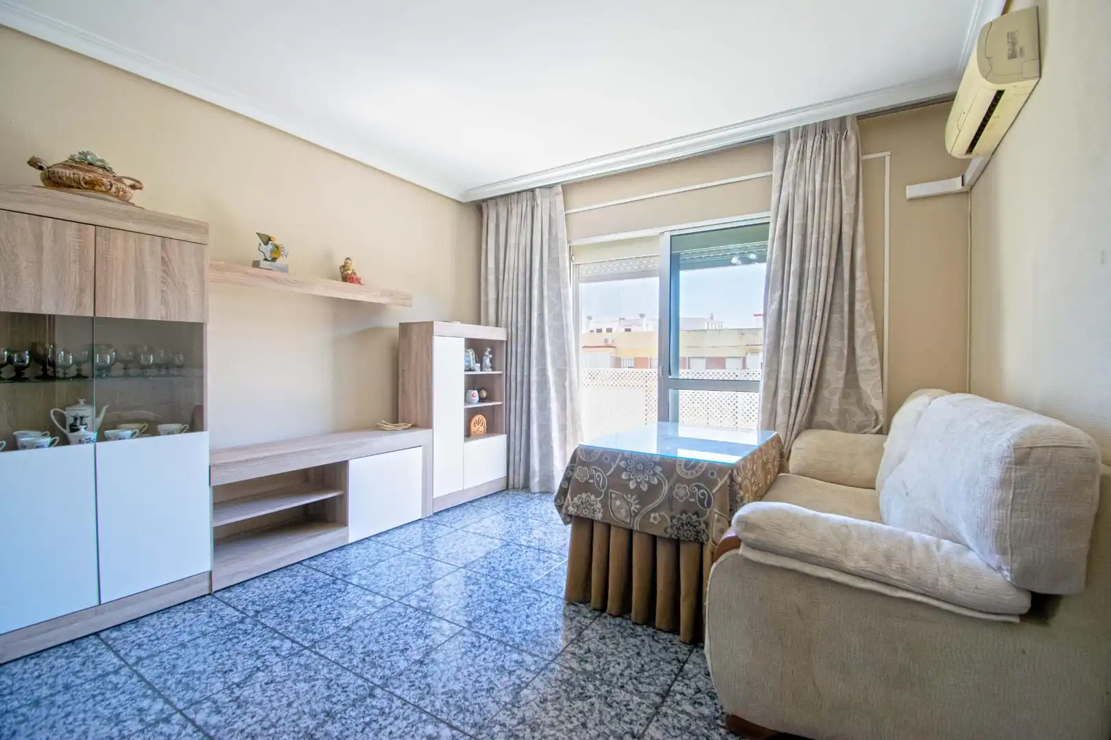 Sala d'estar de Pis en venda en Sevilla