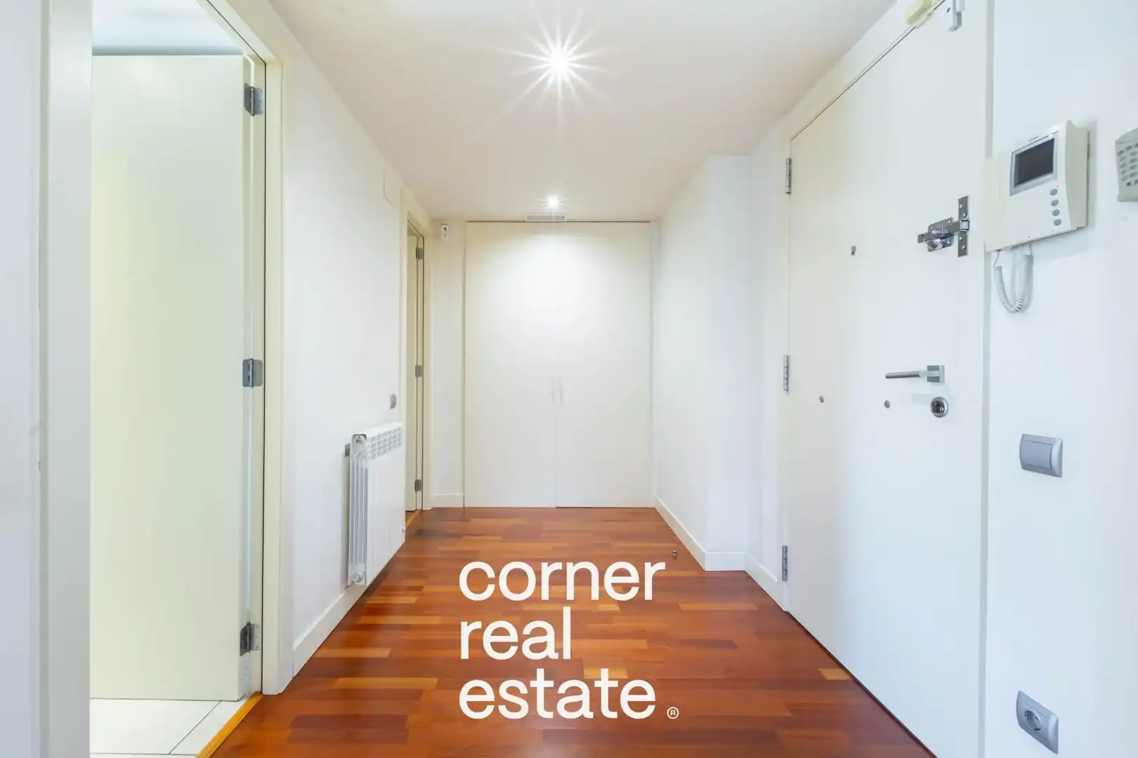 Exterior view of Flat for sale in Sant Cugat del Vallès  with Air Conditioner, Heating and Parquet flooring