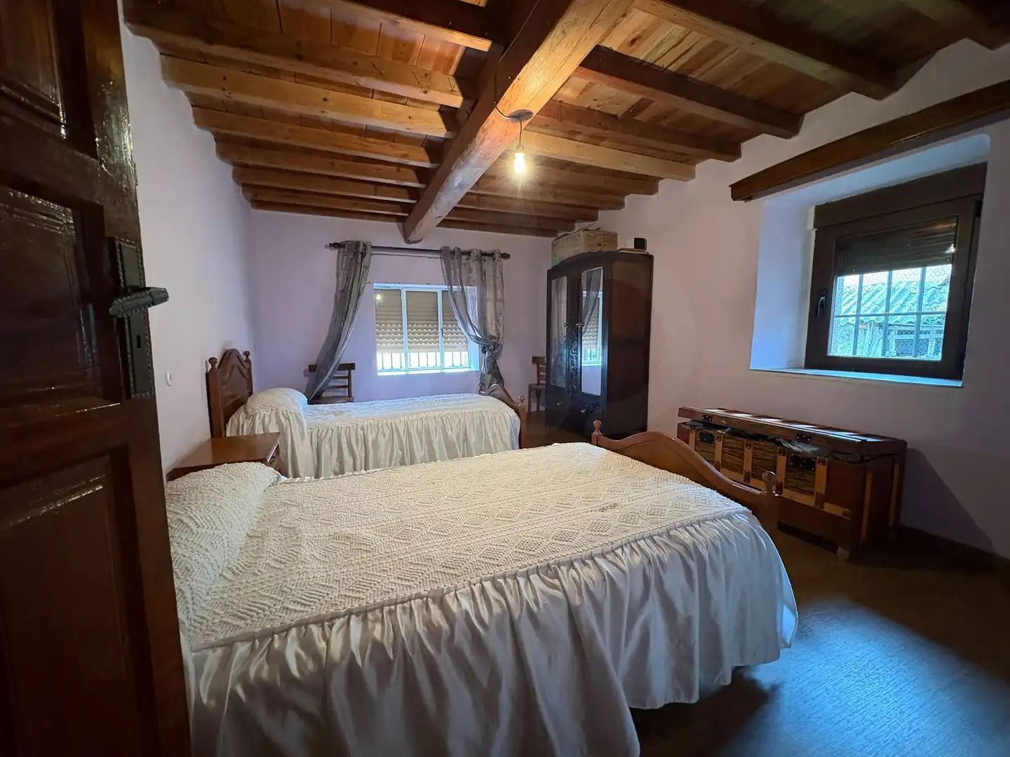Dormitori de Finca rústica en venda en Buenamadre amb Calefacció i Terrassa