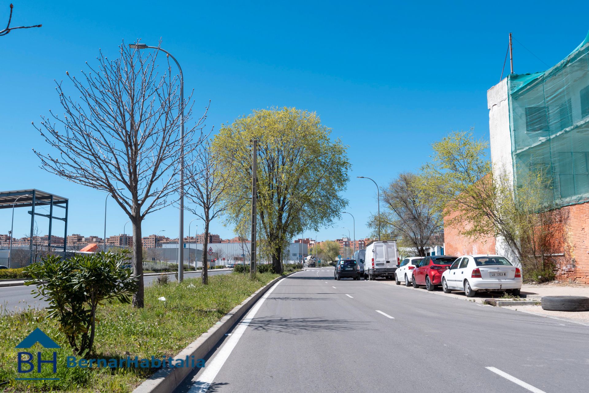 Exterior view of Industrial buildings for sale in  Madrid Capital  with Alarm