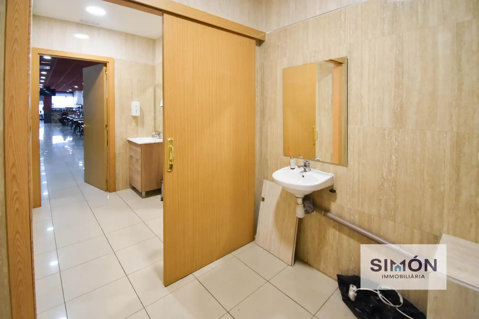Business premises to rent in Fonts dels Capellans - Sagrada Família, imagen 52