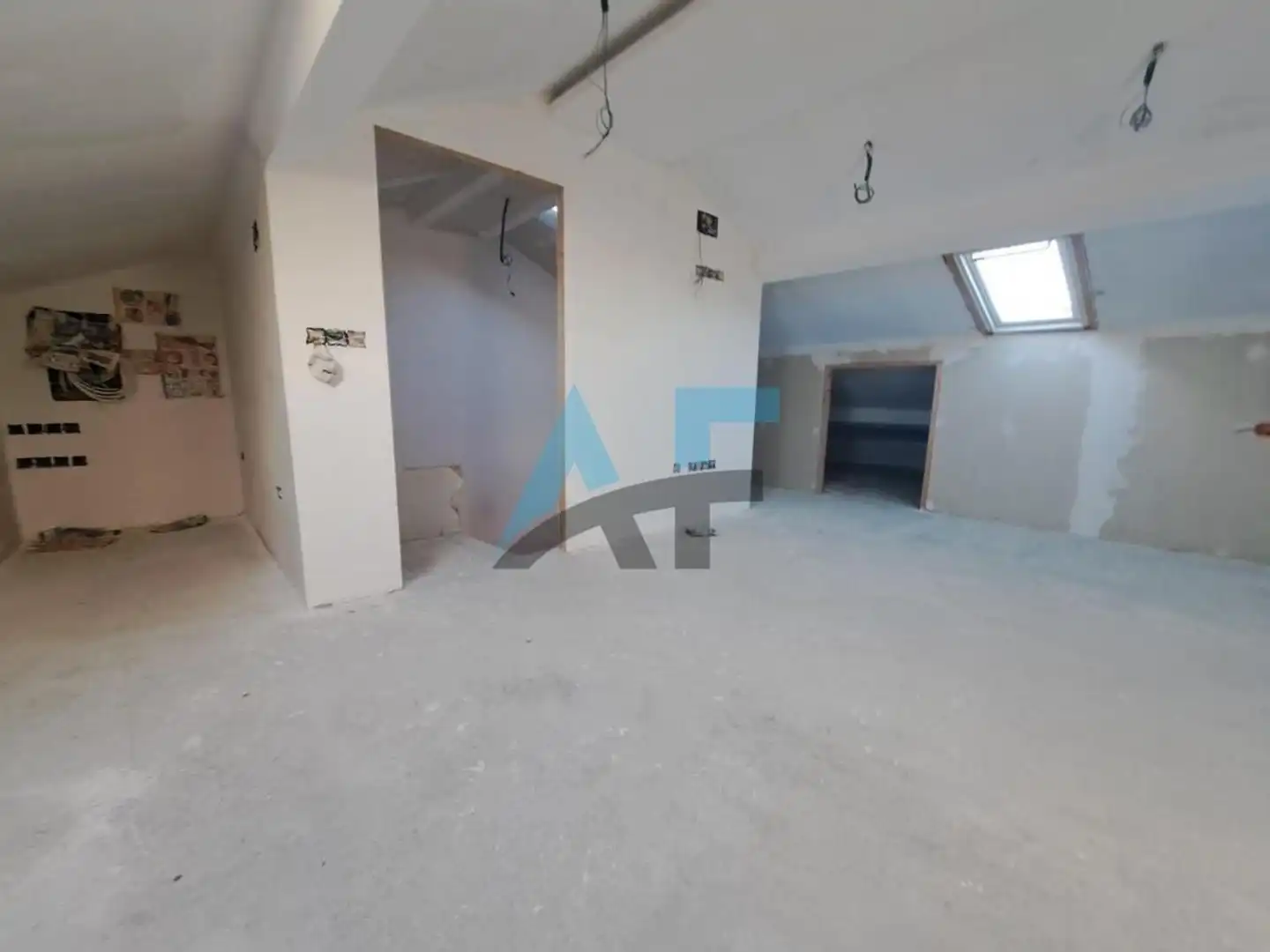Casa o xalet en venda en Ourense Capital  amb Jardí privat, Terrassa i Traster