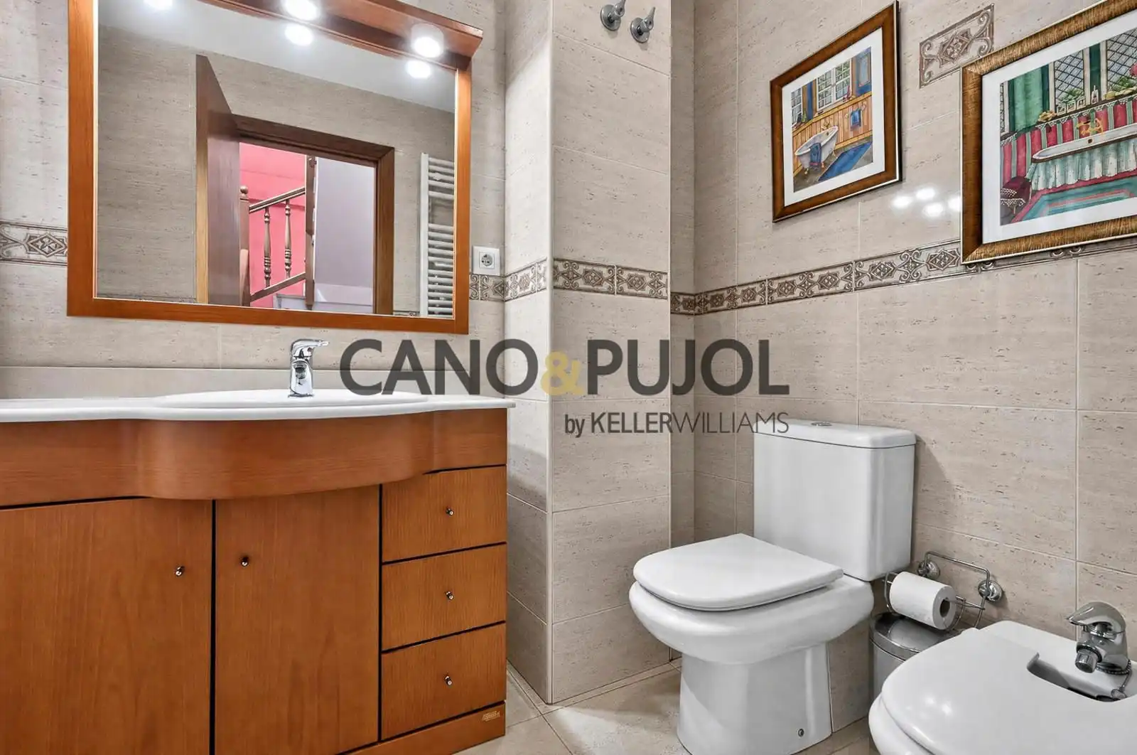Bany de Casa o xalet en venda en Parets del Vallès amb Aire condicionat, Calefacció i Jardí privat