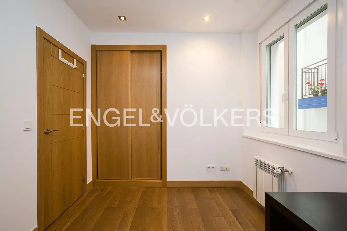 Piso de alquiler en Bilbao  con Calefacción, Amueblado y Balcón
