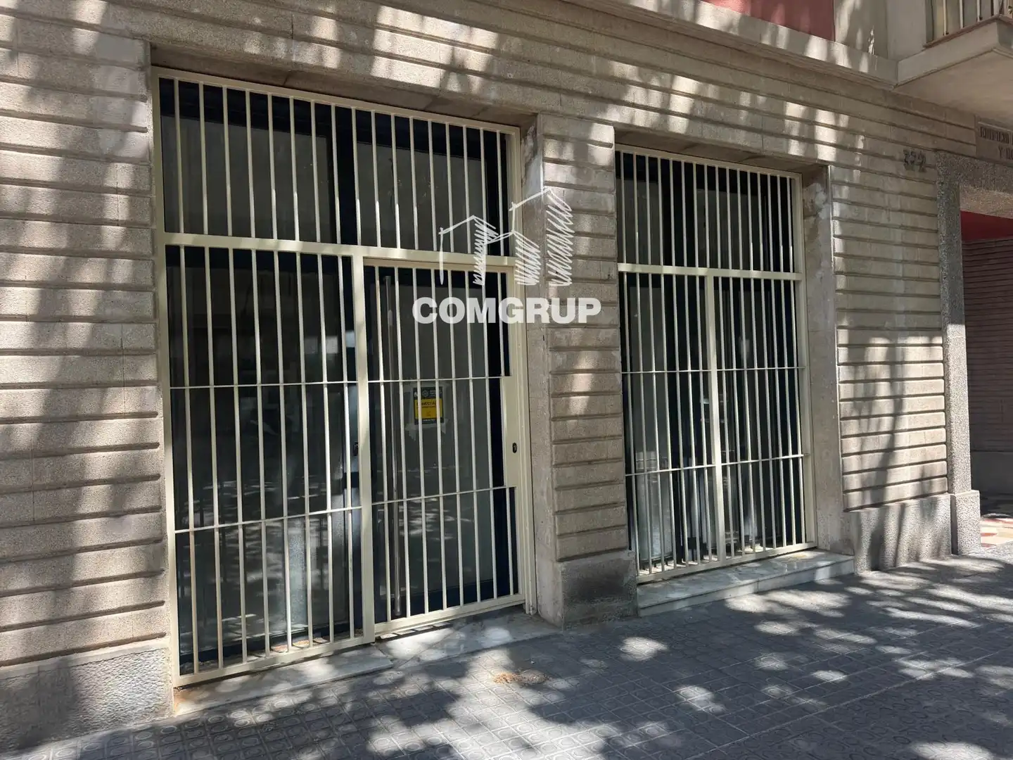 Exterior view of Flat for sale in Barcelona  with Heating, Oven and Alarm