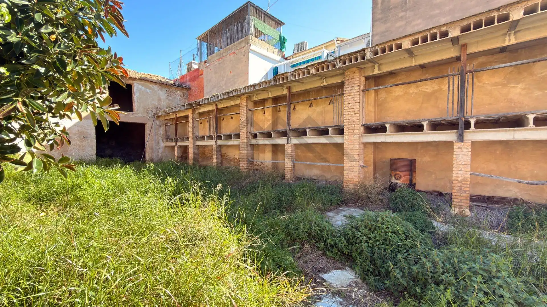 Exterior view of Residential for sale in La Pobla de Vallbona