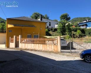 Vista exterior de Casa o xalet en venda en Vega de Valcarce