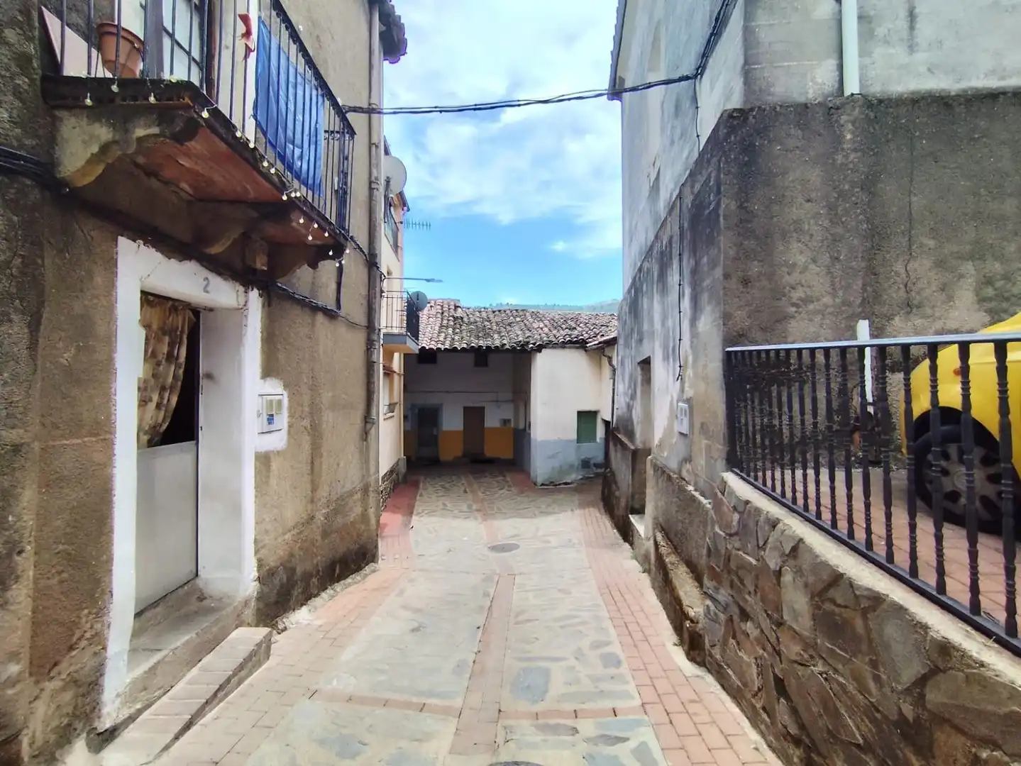 Vista exterior de Casa o chalet en venta en Casar de Palomero con Jardín privado y Terraza