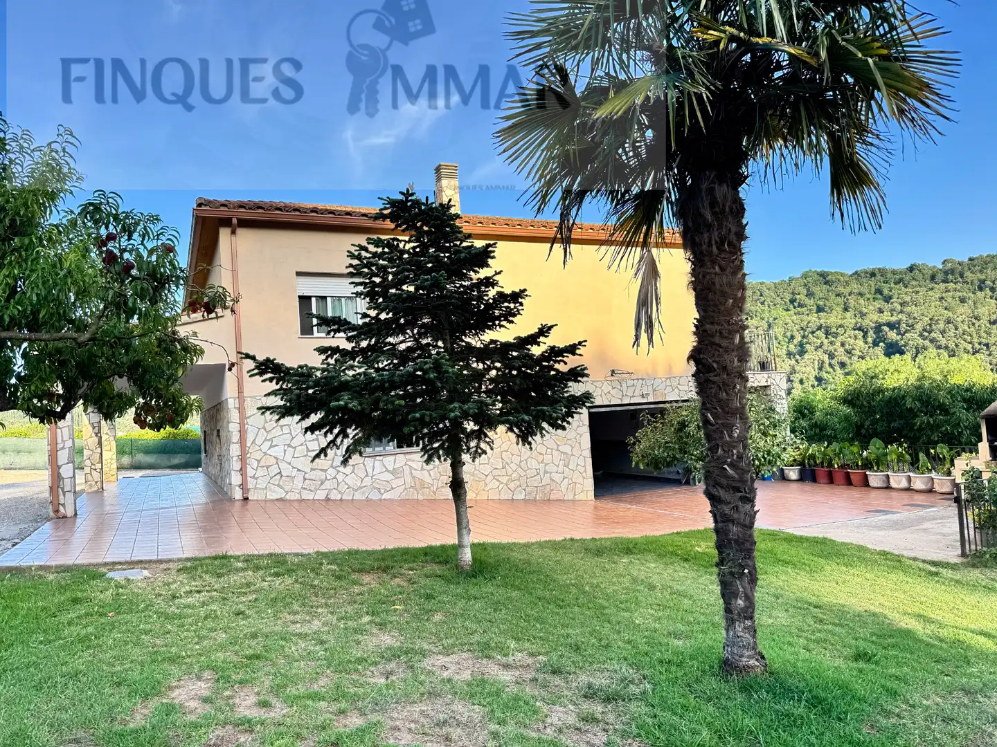 Außenansicht von Haus oder Chalet zum Verkauf in Massanes mit Klimaanlage, Heizung und Privatgarten