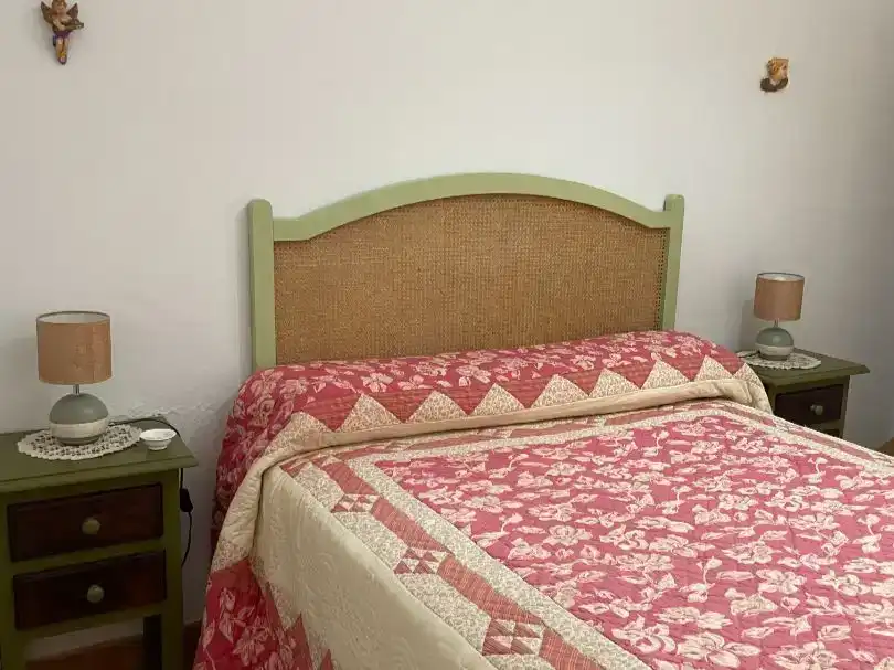 Habitación de Casa adosada en venta en Galaroza, Huelva