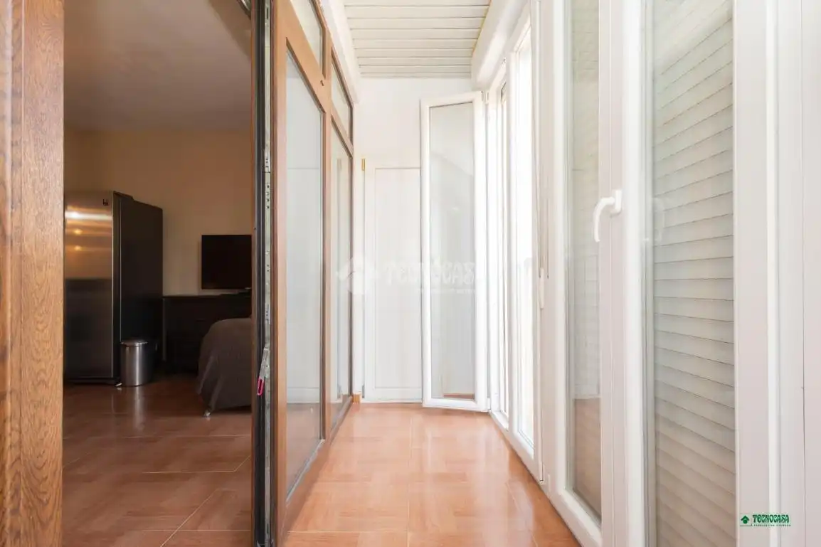 Piso en venta en Almería con Terraza