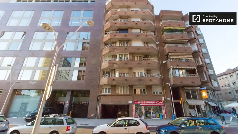 Piso con terraza en alquiler en Eixample, imagen 13