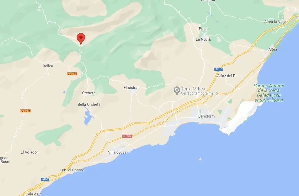 Houses for sale in Sella