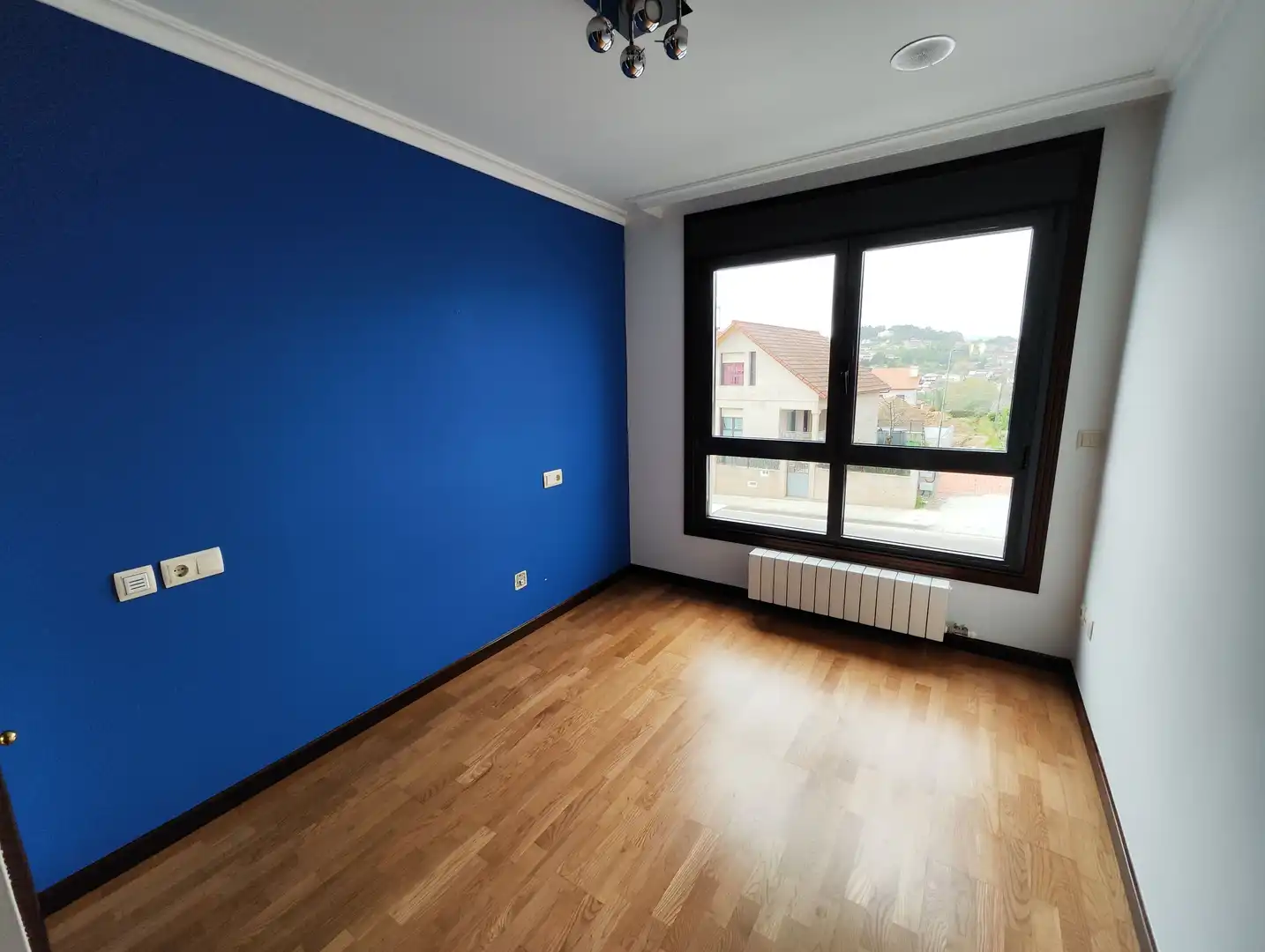 Habitación de Casa adosada en venta en Vigo  con Jardín privado, Parquet y Terraza