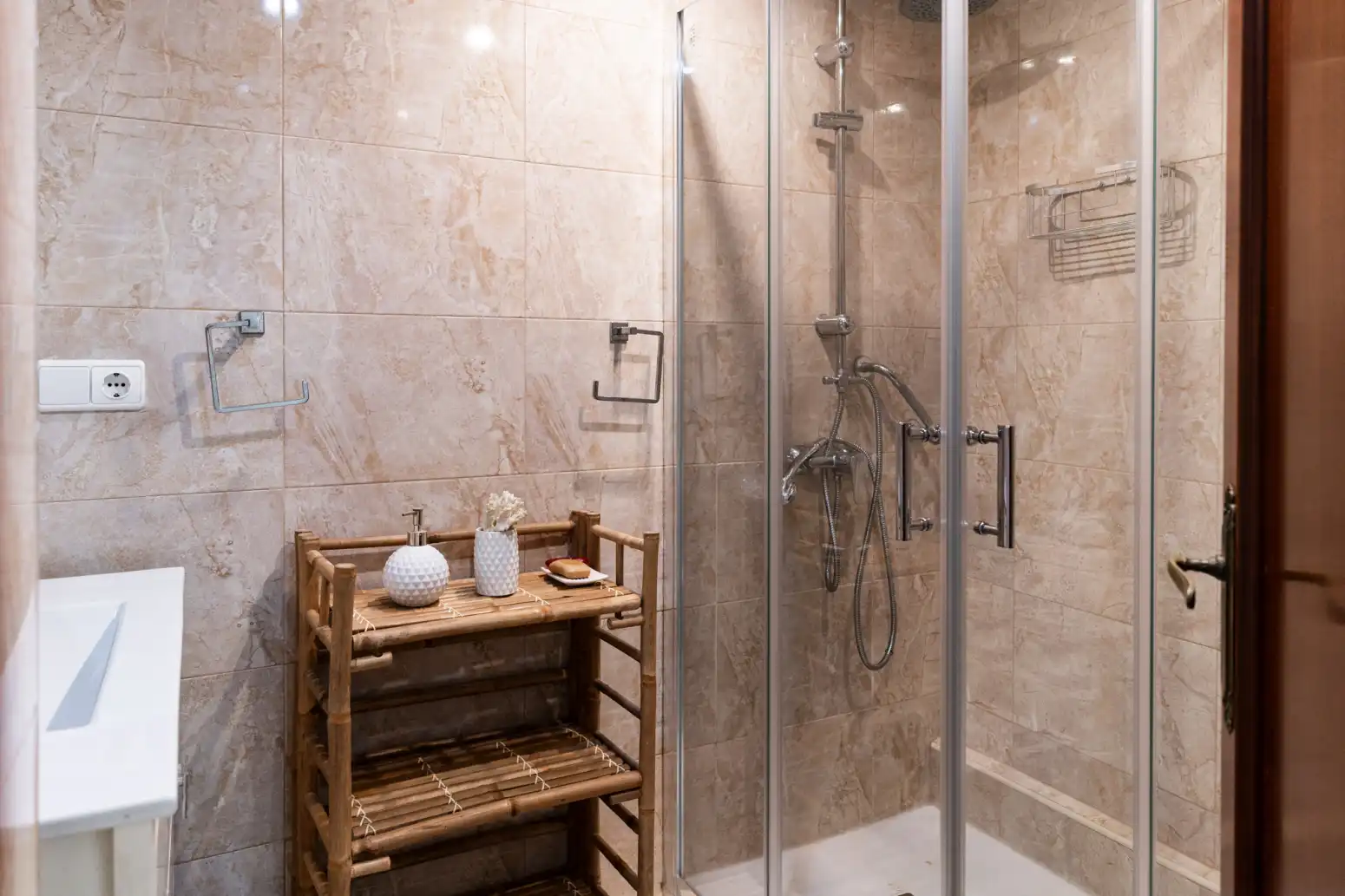 Baño de Piso en venta en Avilés con Calefacción