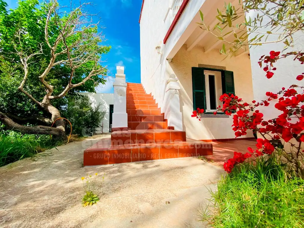 Country homes for sale in Cala Blanca