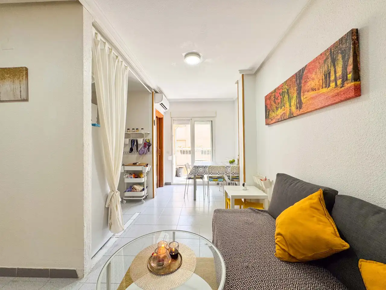 Sala de estar de Apartamento en venta en Torrevieja con Aire acondicionado, Calefacción y Terraza