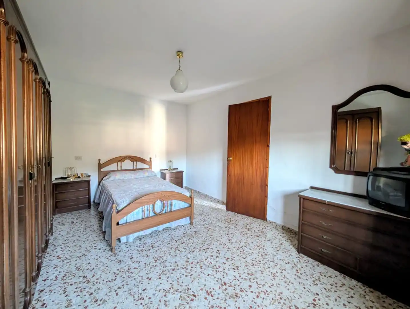 Dormitori de Finca rústica en venda en Loja amb Terrassa